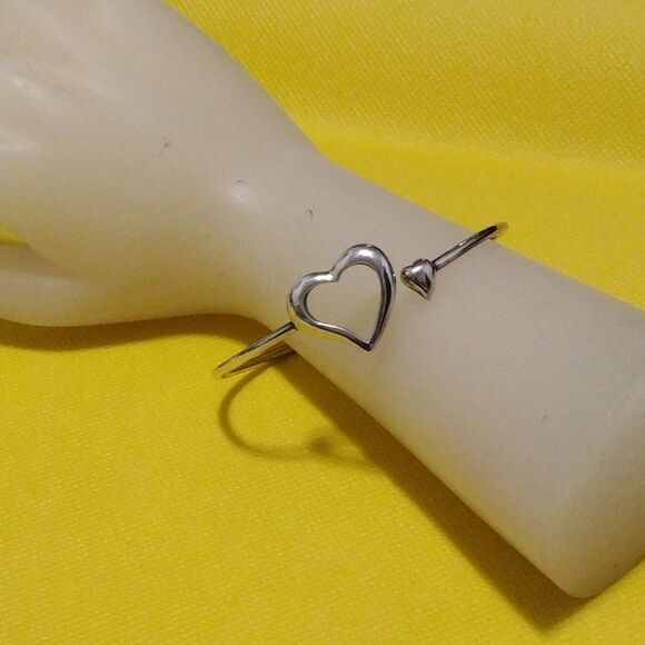 Double-Heart Bangle Sterling Silver 925 Bracelet No Clasp Wearable 10 Grams - Picture 3 of 13